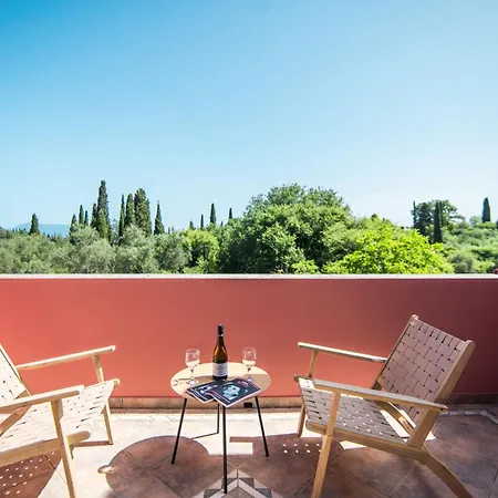 Tatil Evi Le Chateau by CorfuΕscapes Korfu