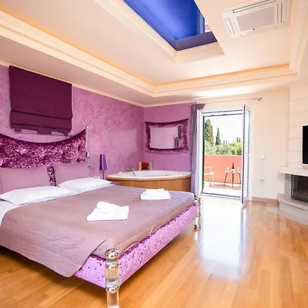 Le Chateau by CorfuΕscapes Holiday home *