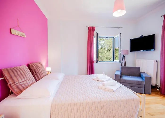 בית נופש Le Chateau By Corfuεscapes