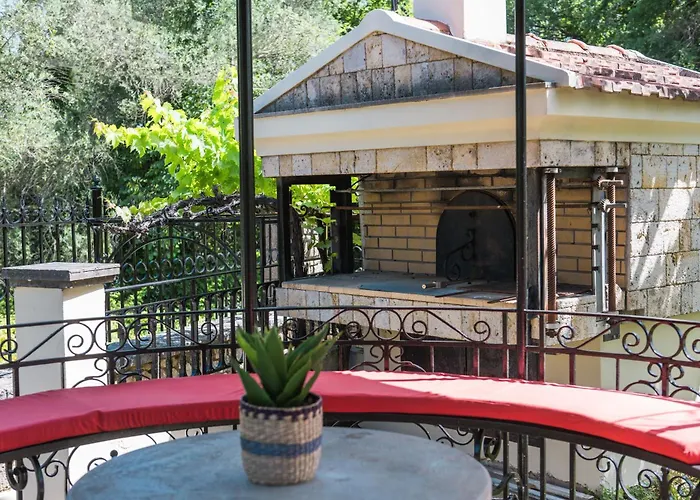 בית נופש Le Chateau By Corfuεscapes *